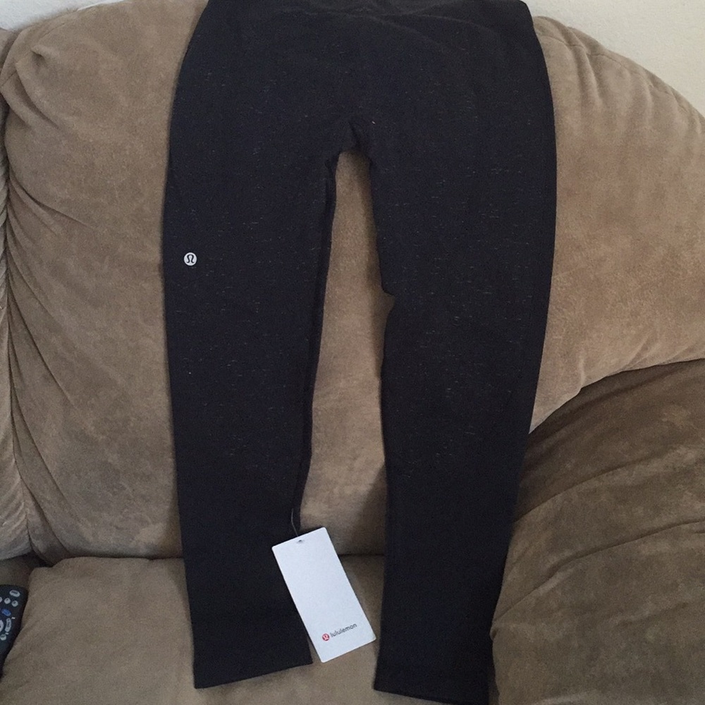 Black fleck lulu lemon leggings size 10